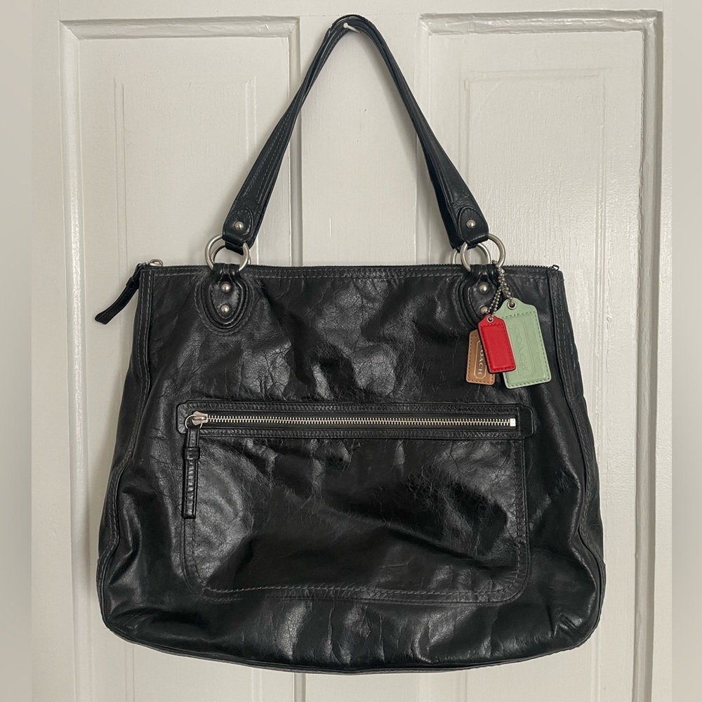 Coach Black Leather Shoulder Bag​